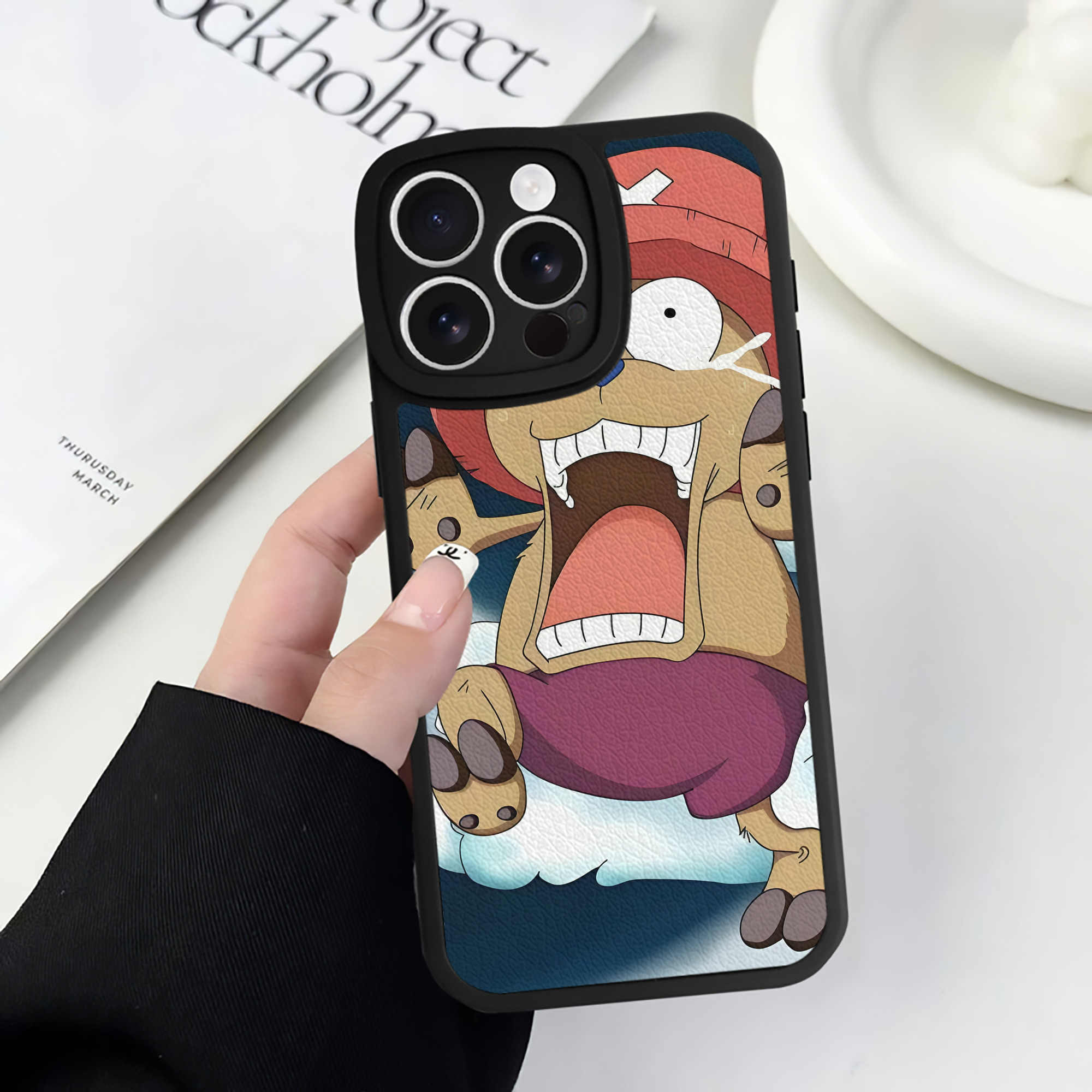 （画像用） ワンピース ONE PIECE 【iPhone 16シリーズ対応】シリコンスマホケース（レザー調） 材質：シリコン